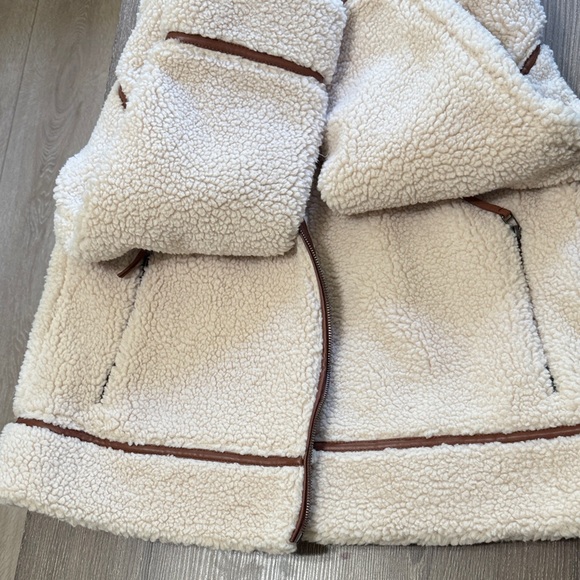 BearPaw Cream Teddy Jacket with Brown Trim - Picture 3 of 4